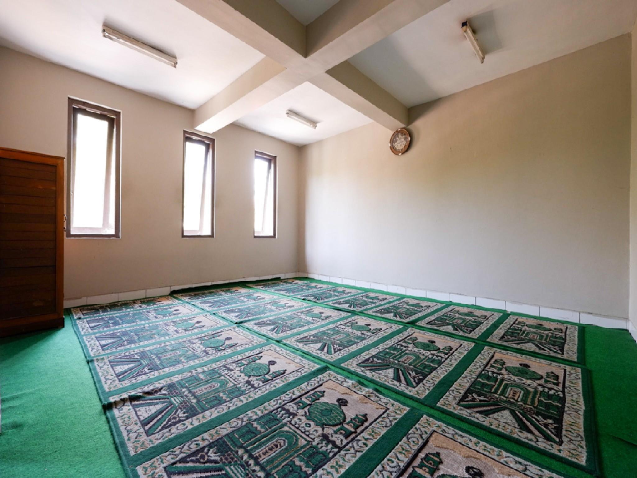 Reddoorz Plus @ Singosari Raya Semarang Exterior photo