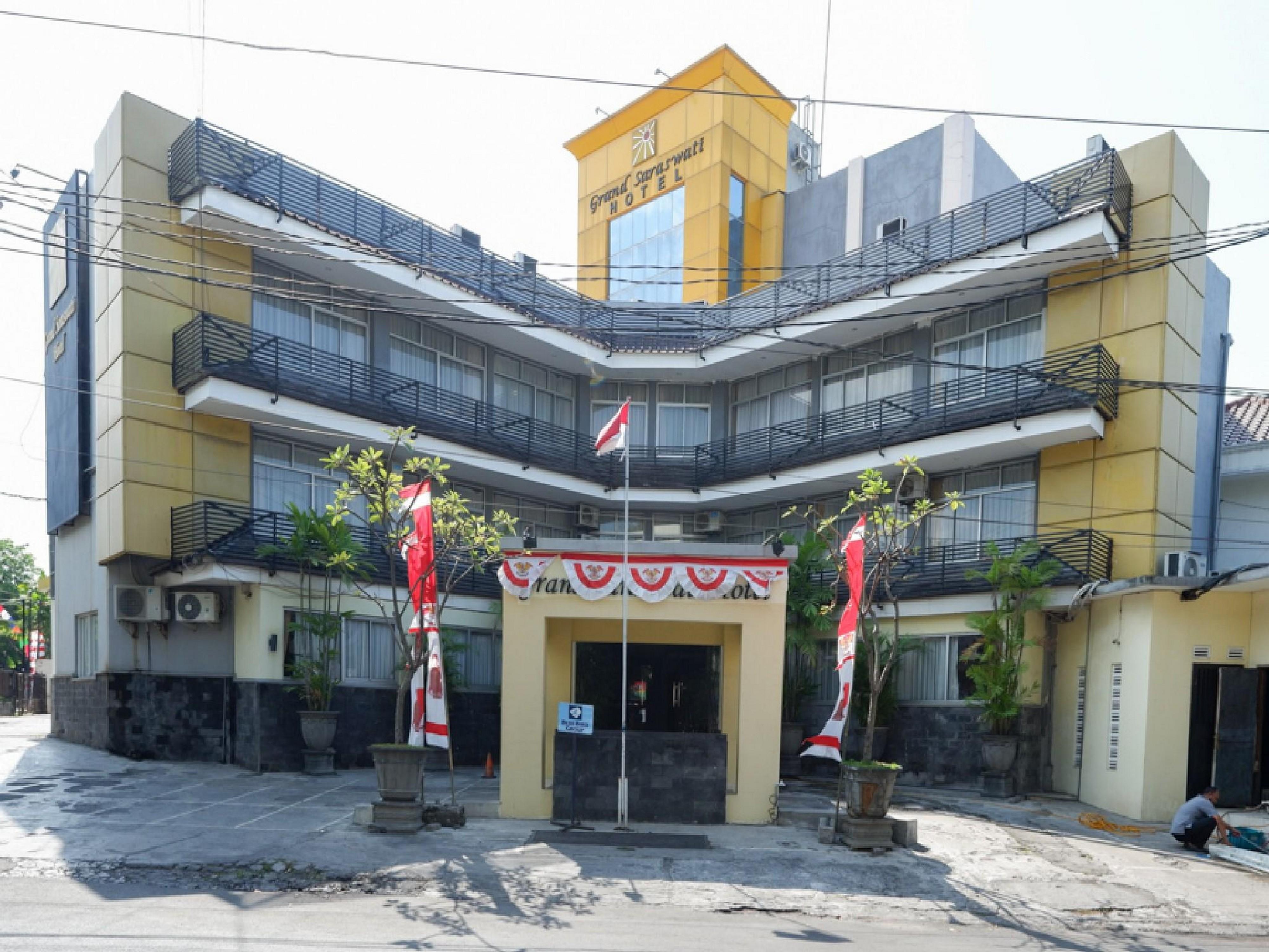Reddoorz Plus @ Singosari Raya Semarang Exterior photo