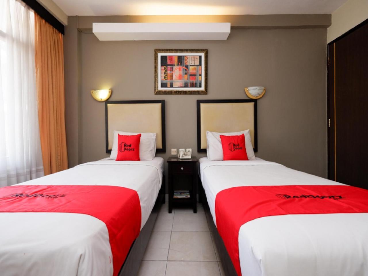 Reddoorz Plus @ Singosari Raya Semarang Exterior photo