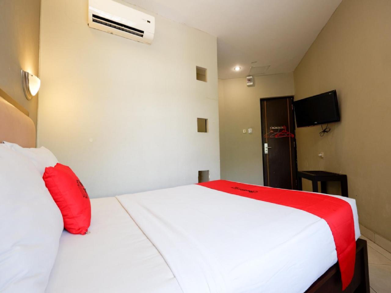 Reddoorz Plus @ Singosari Raya Semarang Exterior photo