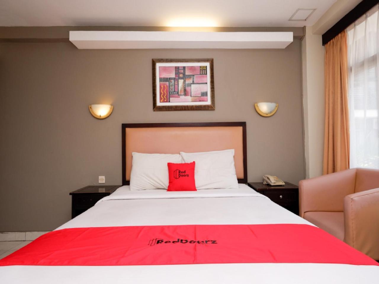 Reddoorz Plus @ Singosari Raya Semarang Exterior photo