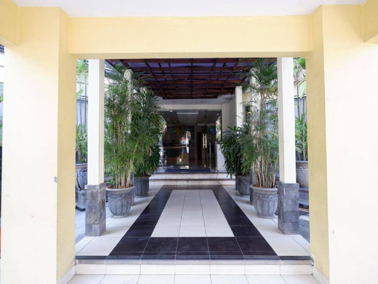 Reddoorz Plus @ Singosari Raya Semarang Exterior photo