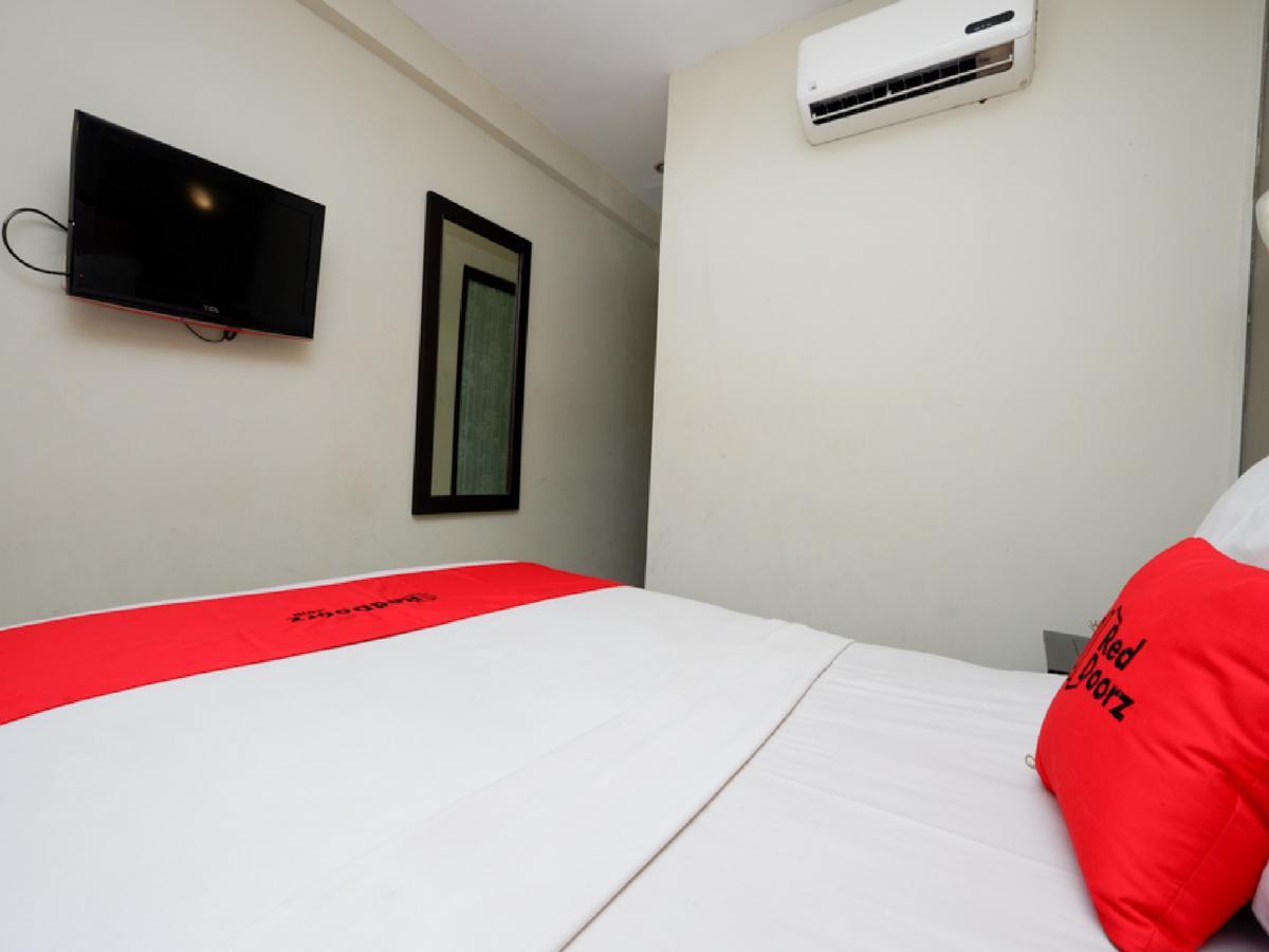 Reddoorz Plus @ Singosari Raya Semarang Exterior photo